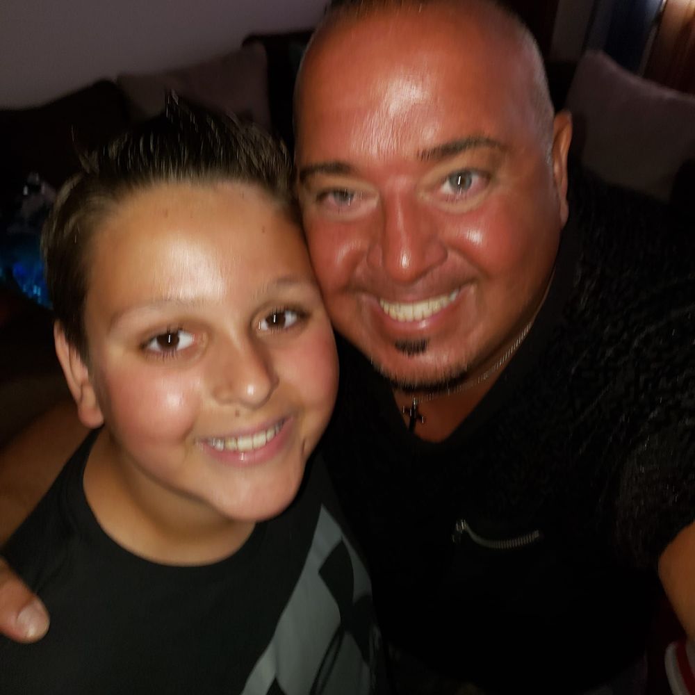 Meet your Posher, Tom